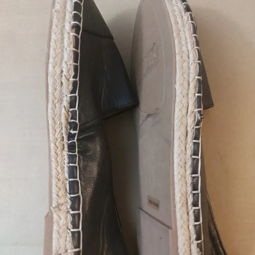 Dollhouse Selfie Black Faux Leather Slip On Espadrille 8.5 Comfy Shoes Footwear